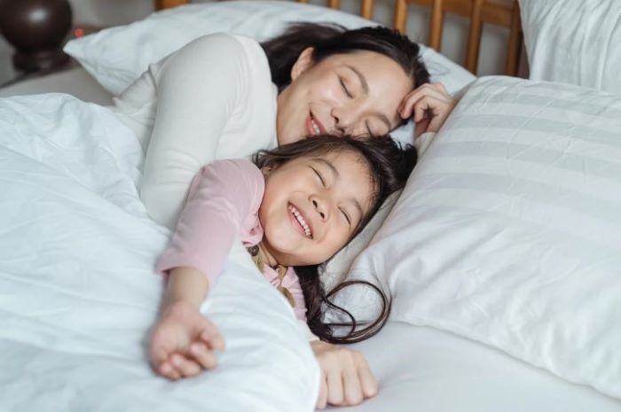 Air purifiers can help improve sleep quality.